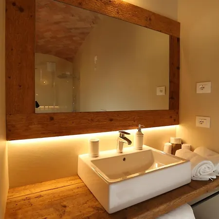 Agritur Ciastel Farm stay Sanzeno